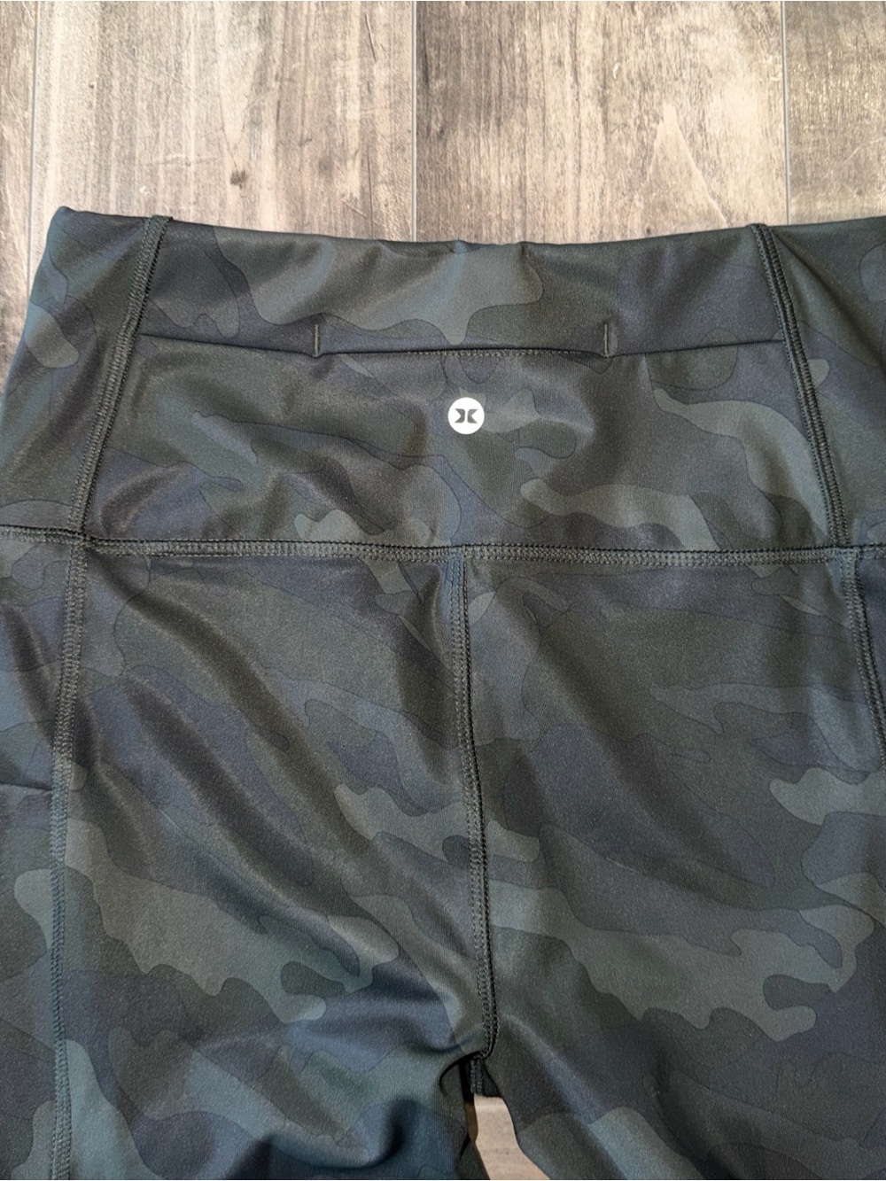 High-Waist Camo Leggings - Dark Green/Black - Picture 3 of 3